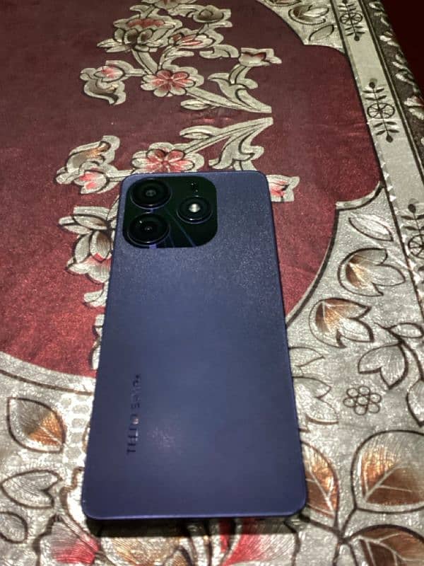 Tecno spark 10 pro 4