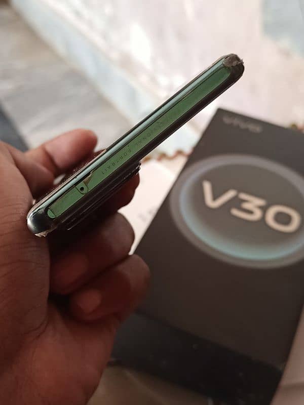 Vivo v30 5g 12/256 4