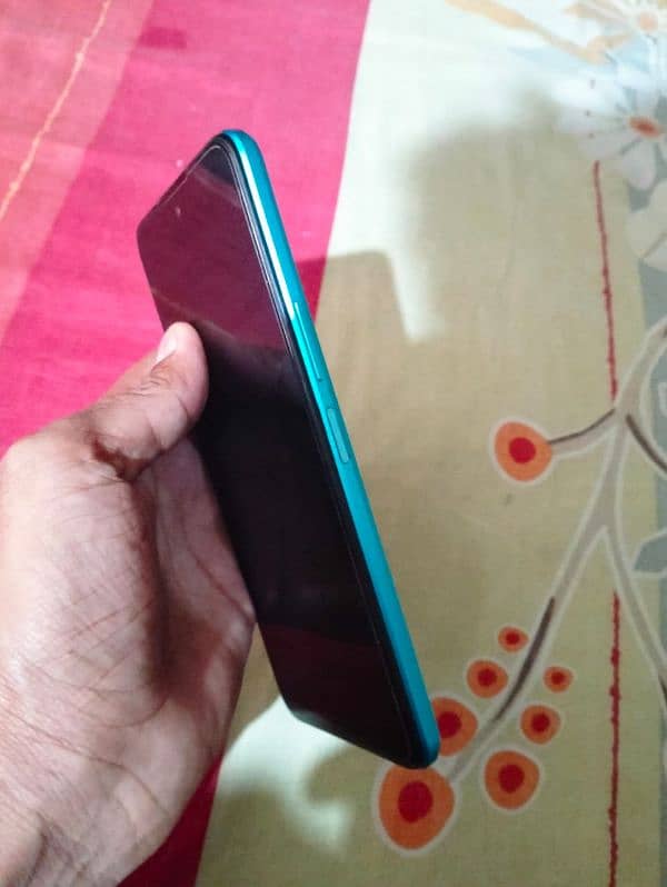 Infinix hot 12 6/128 5