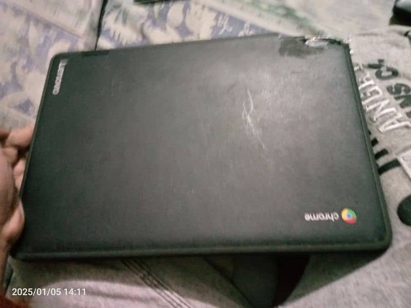 Lenovo 300e Chromebook damaged 0