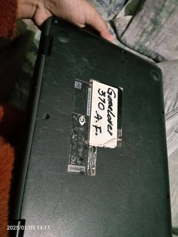 Lenovo 300e Chromebook damaged 1