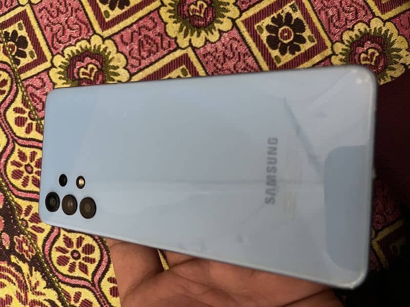 Samsung galaxy A32 | condition like new | all ok with box and charger. 1