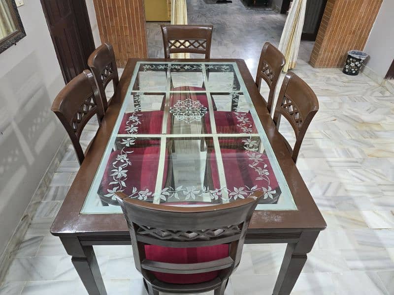 Dining Table 0