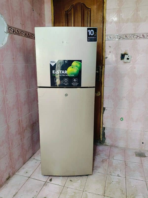 Haier Easter fridge good condition all ok medium size  03025359963 8