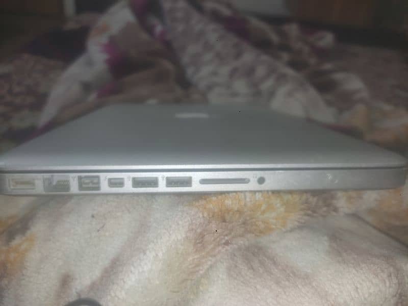 MacBook pro 2012 0