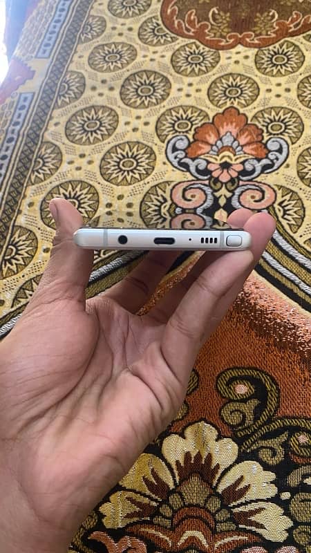 Samsung note 9 good condition 2