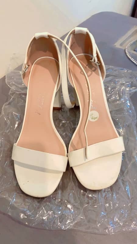 UK Imported White Block heels 0