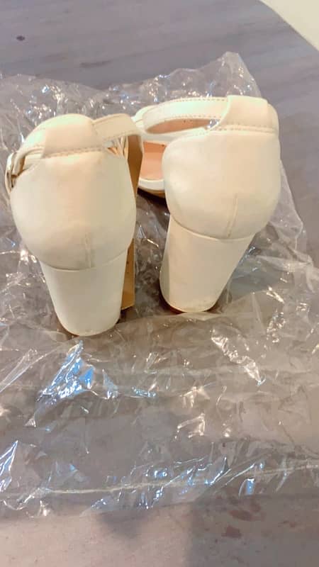 UK Imported White Block heels 2