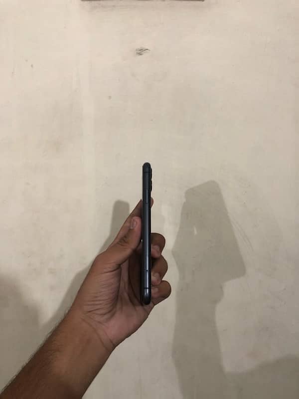 iphone 11 NON  PTA 1