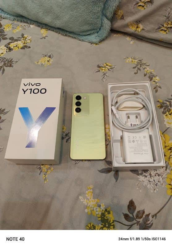 vivo y100 10/9.5 1