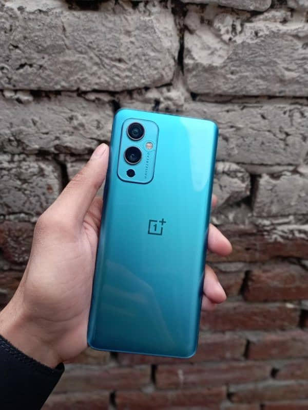 OnePlus 9 16gb / 128 gb 1