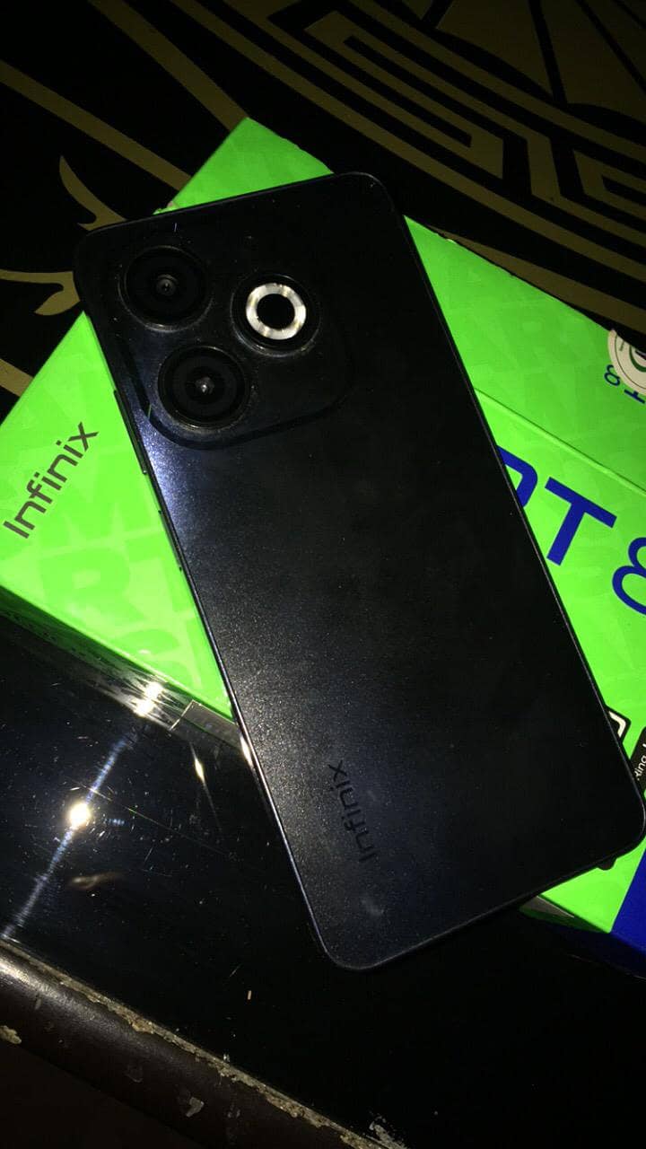 Infinix smart 8 6