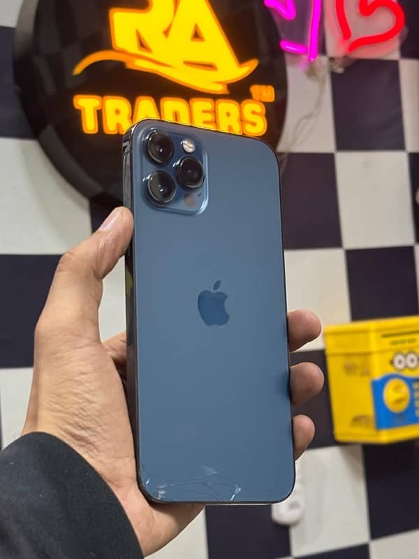 iphone 12 pro max 256 gb factory unlock 10/10 4