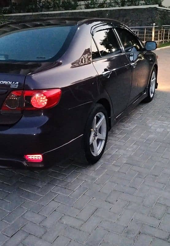 Toyota Corolla GLI 2012 12