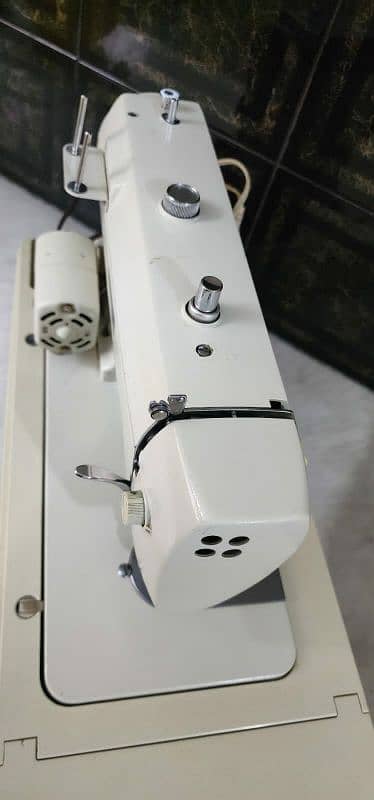 Brother Brand (Trendy Sewing Machine) 2