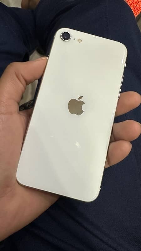 iphone 12 SE white 128 GB, PTA approved 7