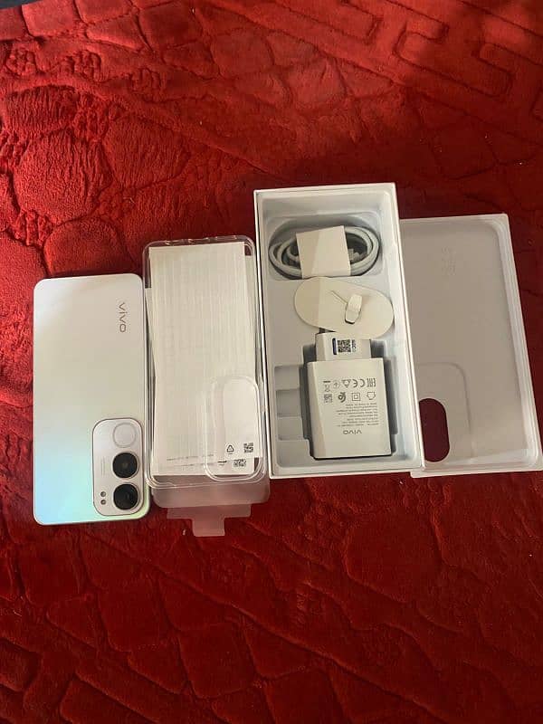 Vivo Y19s 6/128GB box open on 4 January 2025 6