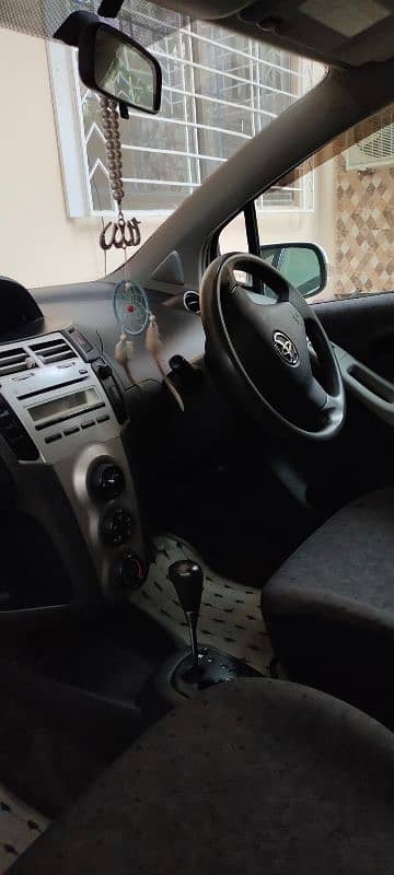 Toyota vitz 9