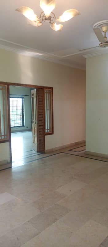 One kanal upper porsh for rent in gulshan abad 10