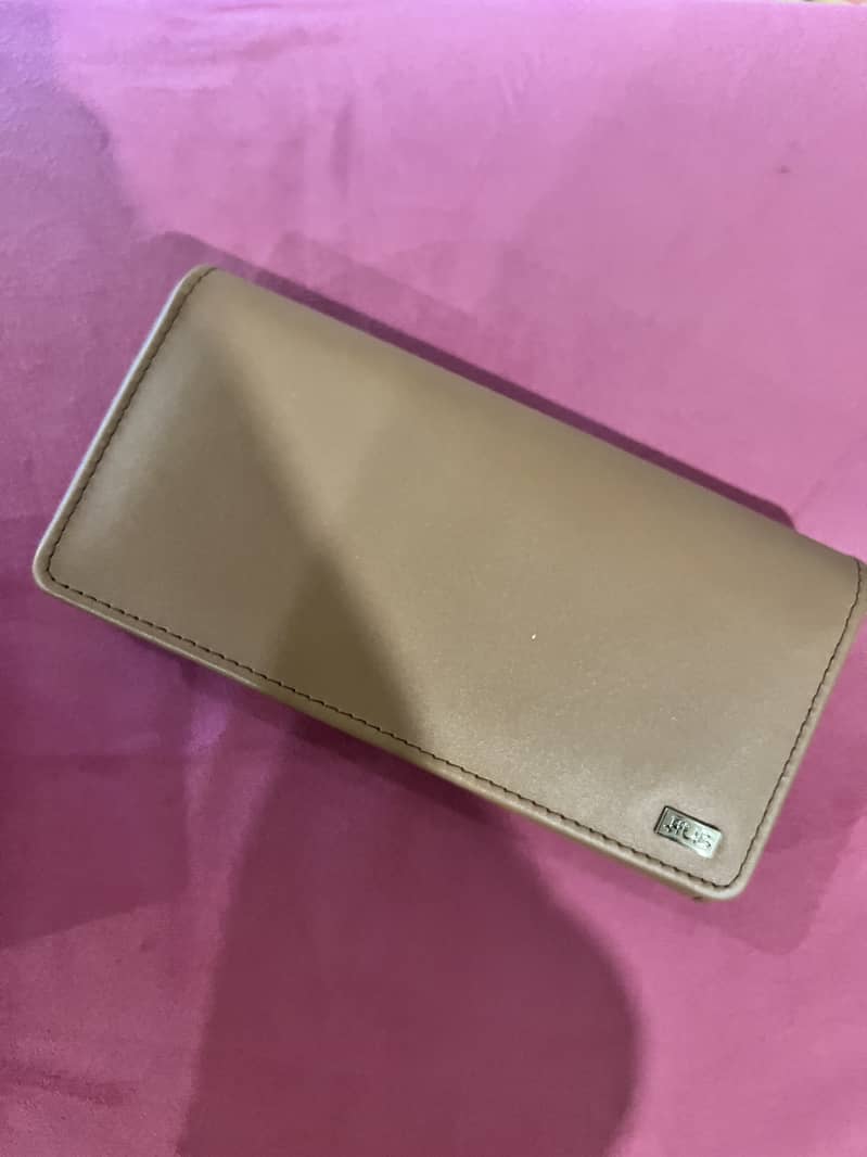 HUB Leather Wallet 1