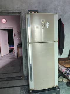 DAWLANCE REFRIGERATOR