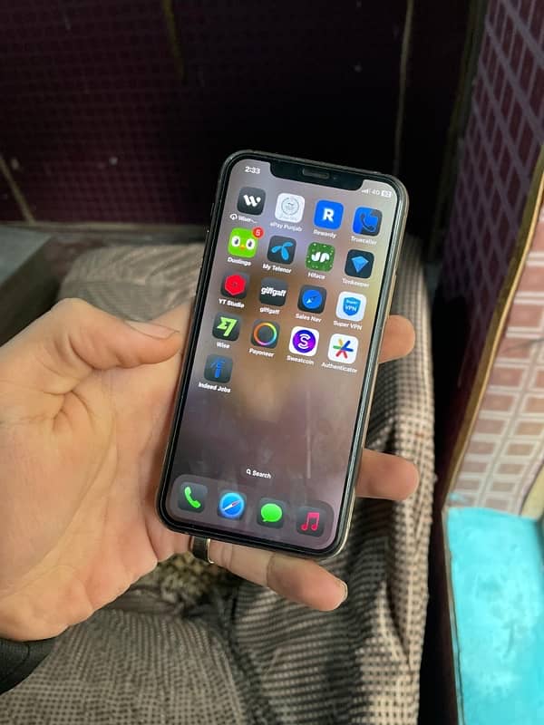 iphone 11pro official PTA 256gb 4