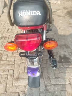 honda 70 all okay all parts Original but bike petrol tank China