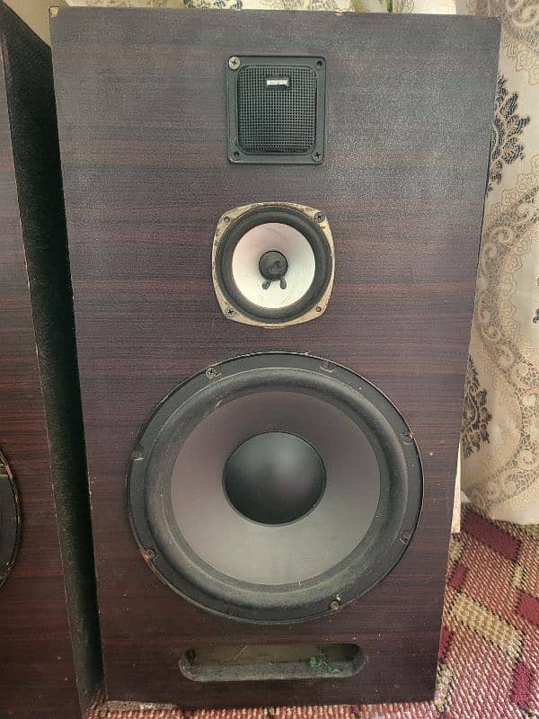 Japanese speaker s 2