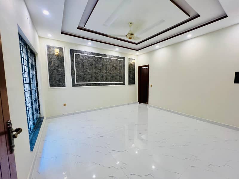 7 Marla Brand New Ground Floor For Rent In State Life 3