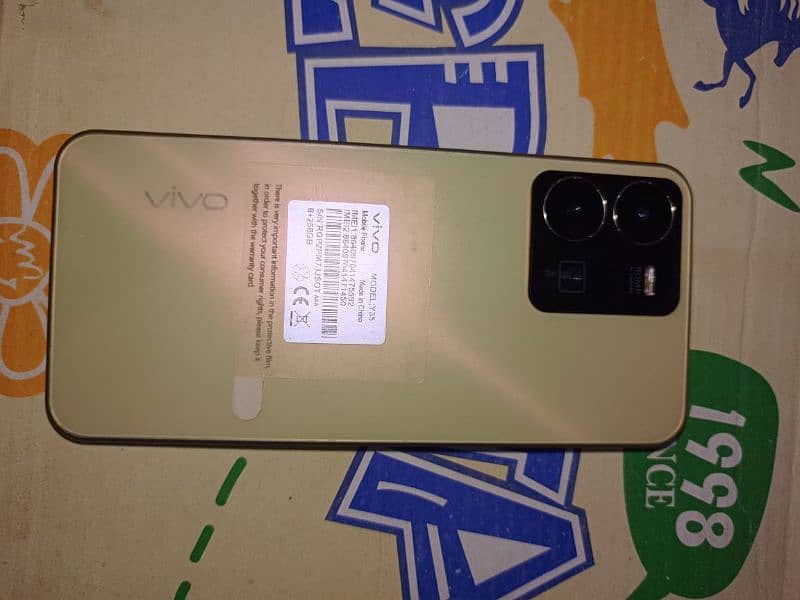 Vivo y35 1