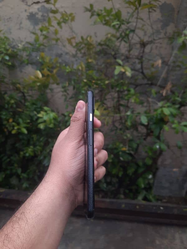 pixel 4a 5g panel issue 6