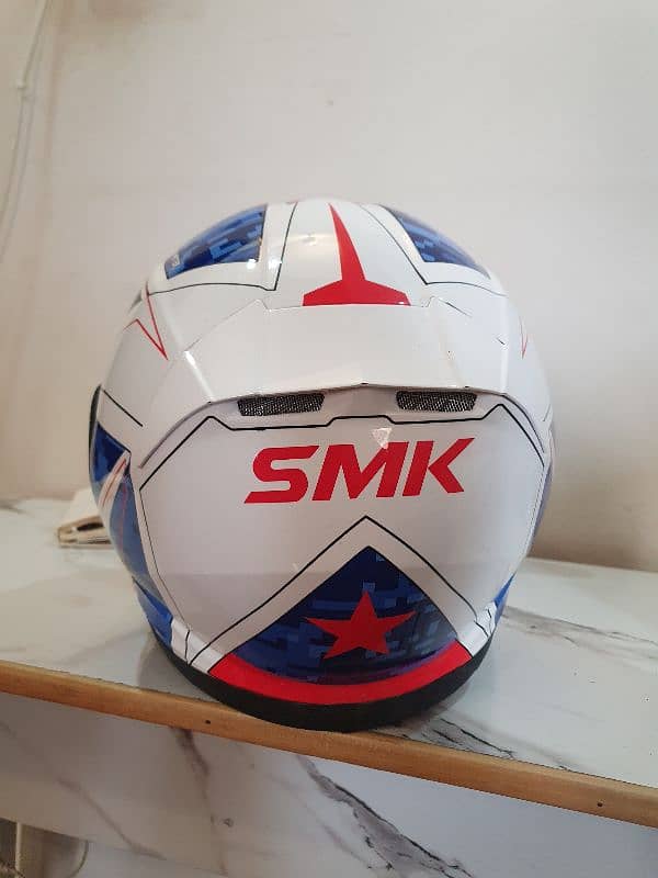 SMK helmet 4