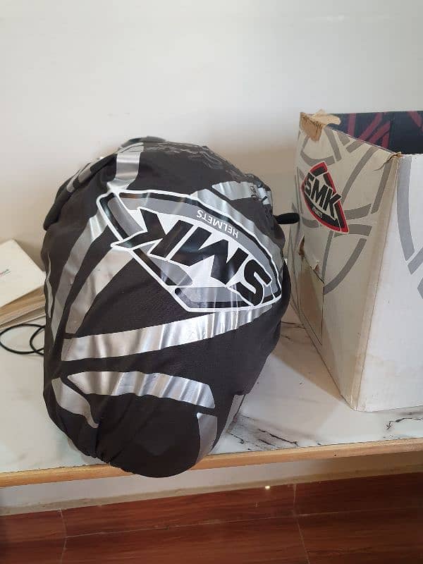 SMK helmet 6