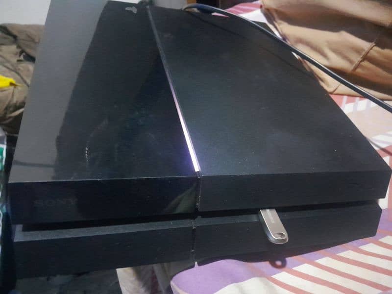 Ps4 Fat Model Jailbreak Verison 9.0 with 1tb hard full of games 4