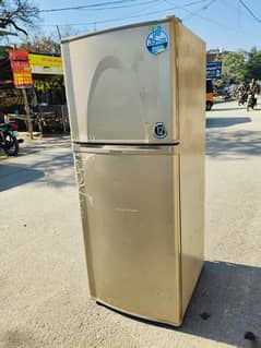 Dolan's fridge LVS good condition ()03210807777