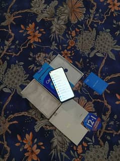 TECNO CAMON 15. (4 64) with box charger