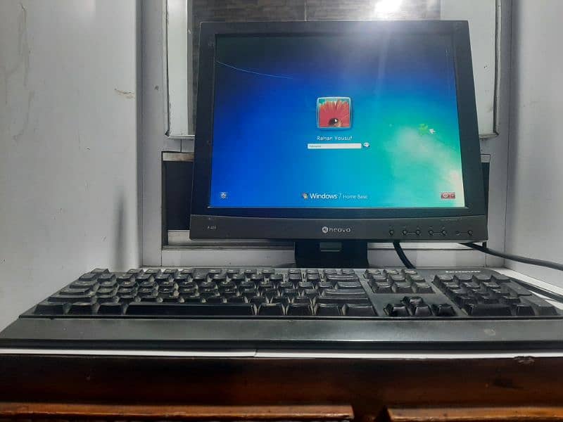 Fujitsu Siemen Ultra Desktop Set Up For Office Work - 3 Gigabytes RAM 4