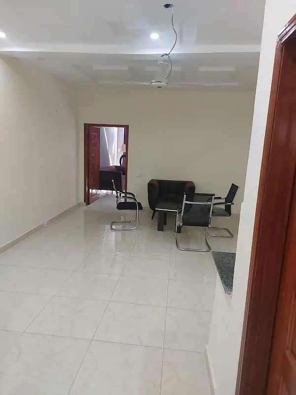 brand new 2 kanal floor available for rent 7