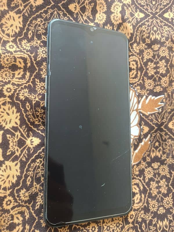 oppo f15 8/128 mein like a new condition official PTA approved hai 1