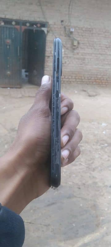 I AM SELLING INFINIX SMART 3 1