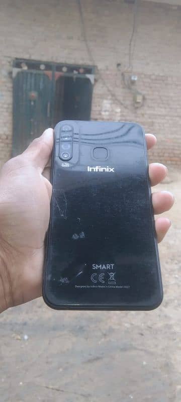 I AM SELLING INFINIX SMART 3 2