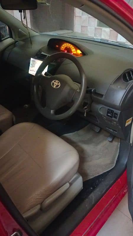 Toyota Vitz 2009 5