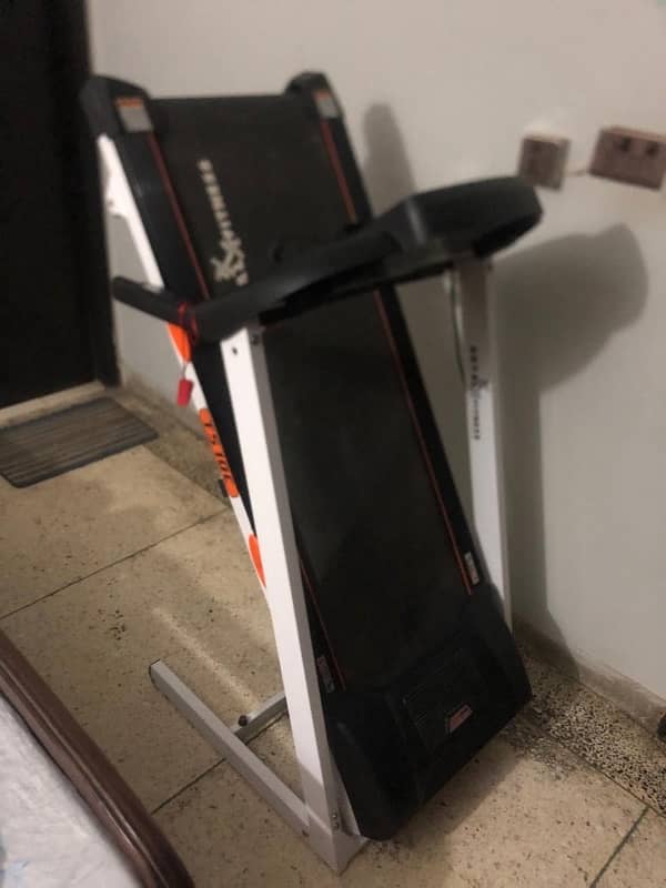 Royal Fitness Treadmill T-510-C (UNUSED) 0