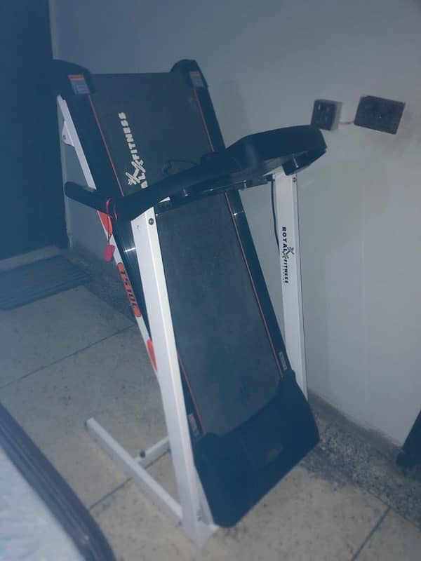 Royal Fitness Treadmill T-510-C (UNUSED) 1