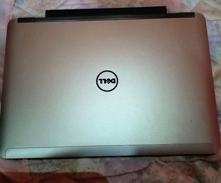 dell laptop at premium condition 0