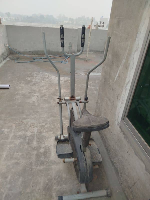 Exercise Cycling Machine 2