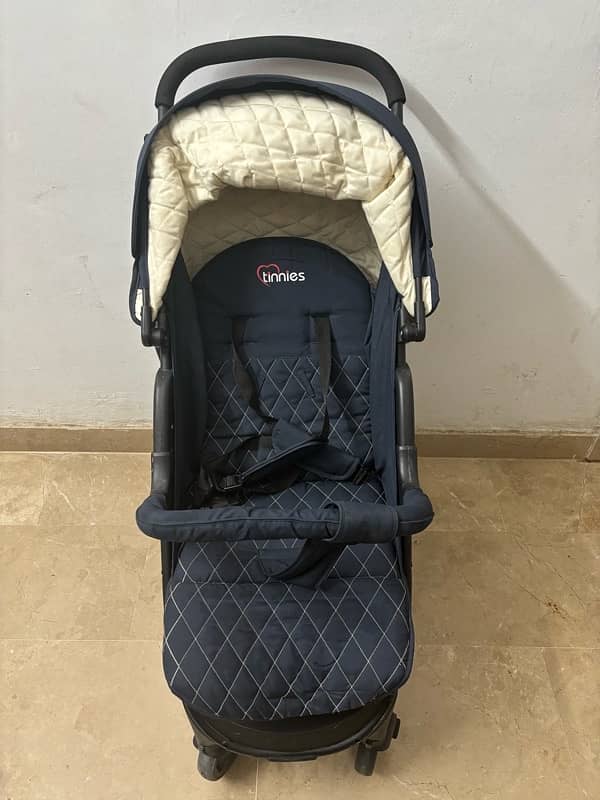 Tinnies brand stroller just like new 1