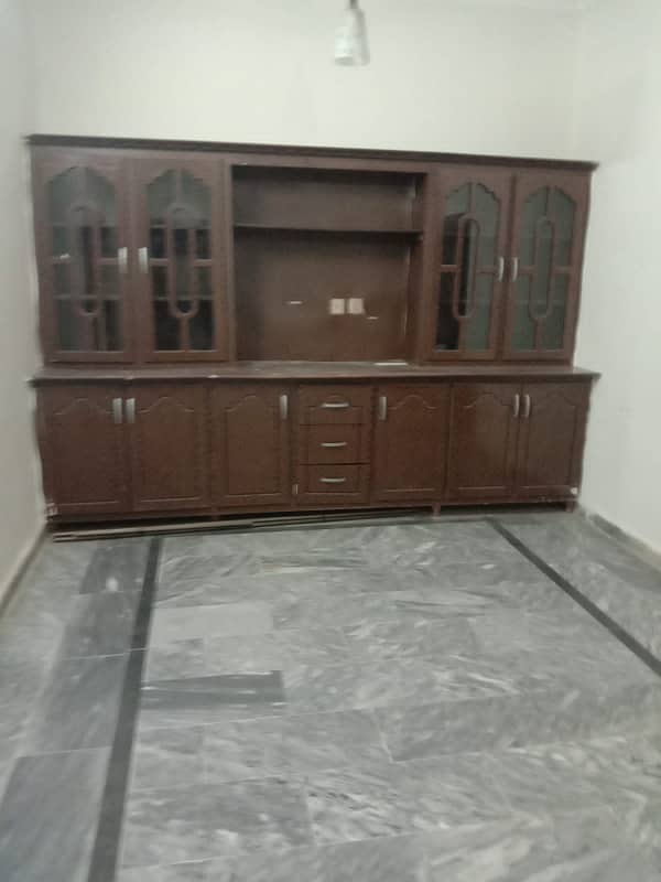 Ghouri town pH 4b first floor water electrity Available 3