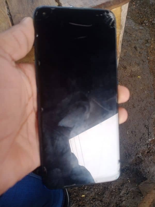 urgent sale tecno common 12 air 0