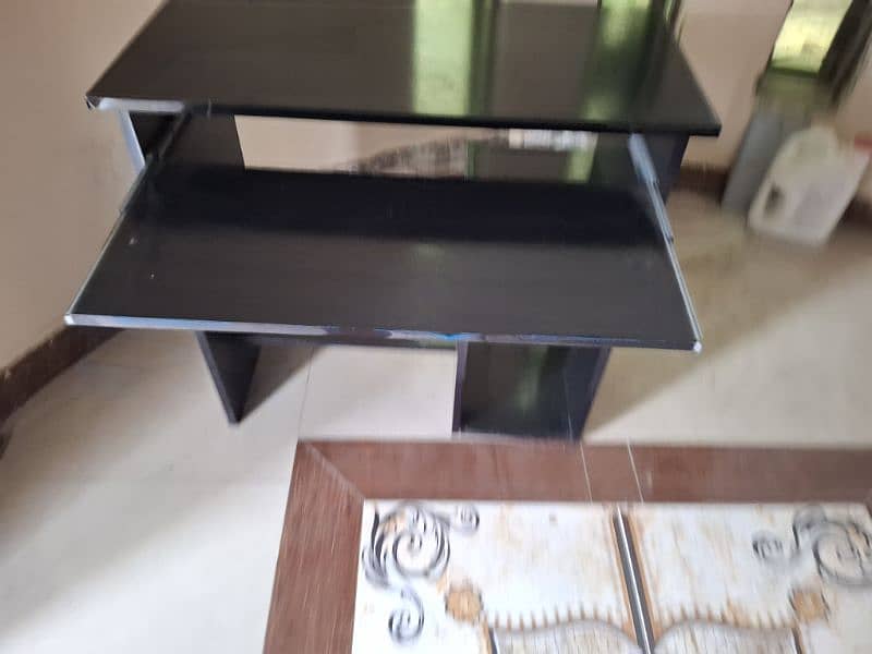 Computer Table Excellent Condition 1